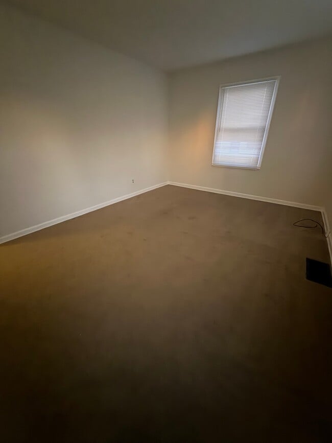 301 E 4th St in Lima, OH - Building Photo - Building Photo