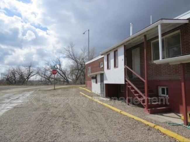 2027 Smelter Ave NE in Black Eagle, MT - Building Photo - Building Photo