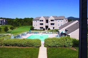 Peters Creek Apartments - Tax Credit in Roanoke, VA - Building Photo