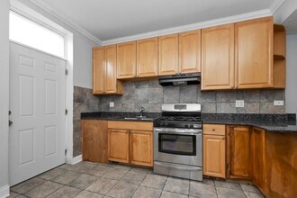 7213 S Yates Blvd in Chicago, IL - Building Photo - Building Photo