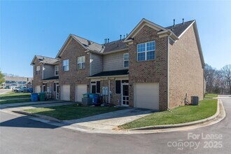 5682 Stafford Rd in Charlotte, NC - Building Photo - Building Photo