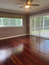 13400 SW 78th Ct in Miami, FL - Foto de edificio - Building Photo