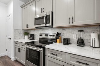 8636 Scott St in Houston, TX - Building Photo - Building Photo