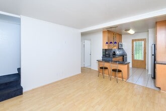 98-1275-1275 Hoohiki Pl in Pearl City, HI - Building Photo - Building Photo