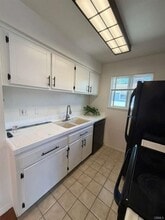 4608 Via Vista Cir in Huntington Beach, CA - Foto de edificio - Building Photo