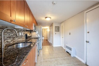 1718 Commonwealth Ave, Unit 2 in Boston, MA - Building Photo - Building Photo