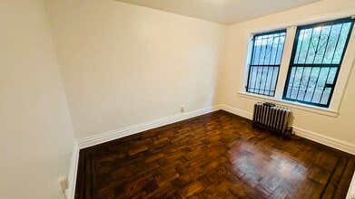 118 Corbin Ave in Jersey City, NJ - Building Photo - Building Photo