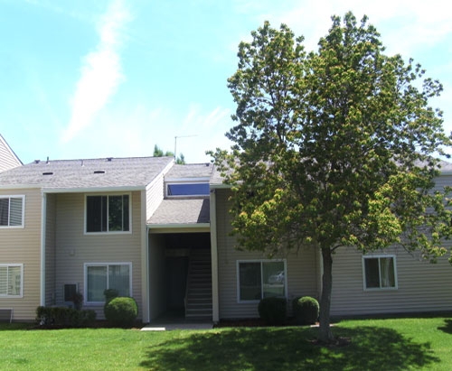 Ridge Lake in Clearlake, CA - Building Photo