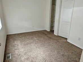 376 Petrol Rd in Bakersfield, CA - Building Photo - Building Photo