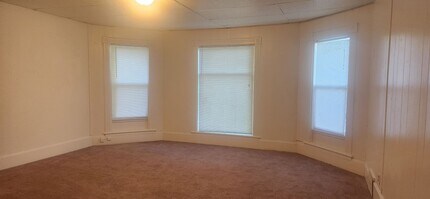 520 S Warren Ave in Big Rapids, MI - Building Photo - Building Photo