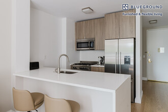 345 E 94th St, Unit FL4-ID1554 in New York, NY - Building Photo - Building Photo