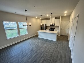 204 Douglas Bend Rd, Unit 506 in Gallatin, TN - Building Photo - Building Photo
