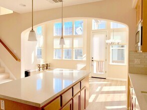 40243 Legend Rose Terrace in Fremont, CA - Building Photo - Building Photo