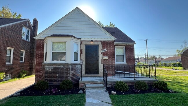 property at 19546 Fairport St