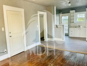 211 S 7th St in Ponca City, OK - Foto de edificio - Building Photo