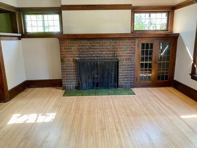 property at 2016-2018 E 6th St