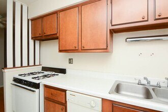 663 W Wrightwood Ave in Chicago, IL - Foto de edificio - Building Photo