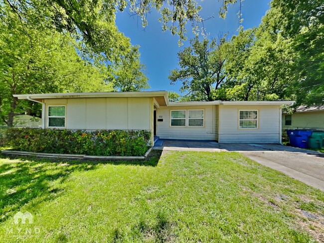 property at 512 E University Ave