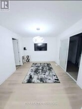 4699 Montrose Rd in Niagara Falls, ON - Building Photo - Building Photo