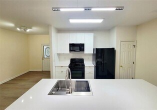 1516 Parc Main St in Lawrenceville, GA - Building Photo - Building Photo