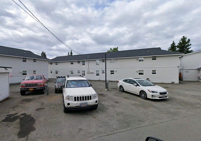 1303 W 23rd Ave in Anchorage, AK - Building Photo - Building Photo