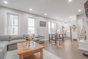 74 1/2 N Ohio Ave in Columbus, OH - Building Photo