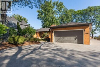 354 Elmgrove Dr in Tecumseh, ON - Building Photo - Building Photo