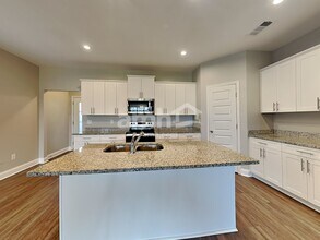 5530 Central Grove Sq in Nashville, TN - Building Photo - Building Photo