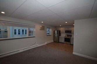 594 Franklin St in Melrose, MA - Building Photo - Building Photo