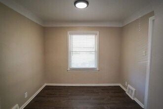 8606 Cloverlawn Ave in Detroit, MI - Building Photo - Building Photo