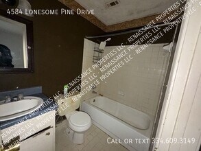 4584 Lonesome Pine Dr in Montgomery, AL - Building Photo - Building Photo