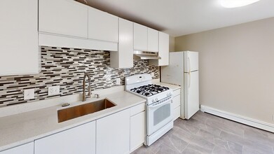 27 Kenilworth St in Malden, MA - Building Photo - Building Photo