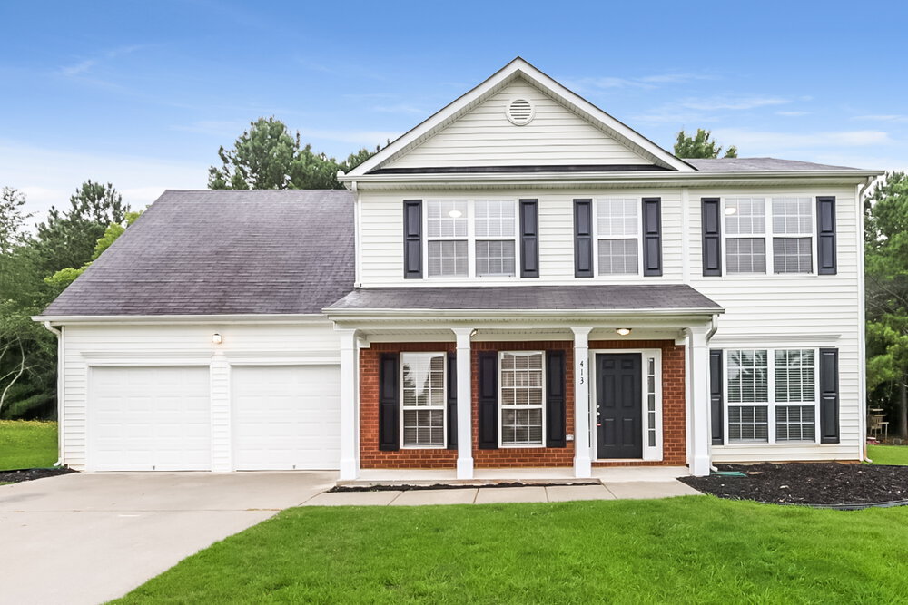 413 Grove Park Dr in Locust Grove, GA - Building Photo