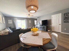 310 Freedom's Ring Dr in Winter Springs, FL - Building Photo - Building Photo