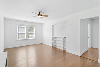 115 Billian St, Unit 1 in Bridgewater, NJ - Building Photo - Building Photo