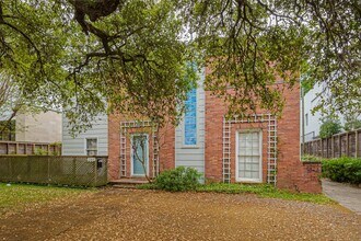 2163 University Blvd in Houston, TX - Building Photo - Building Photo