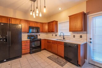 1721 Skyline Dr in Johnson City, TN - Building Photo - Building Photo