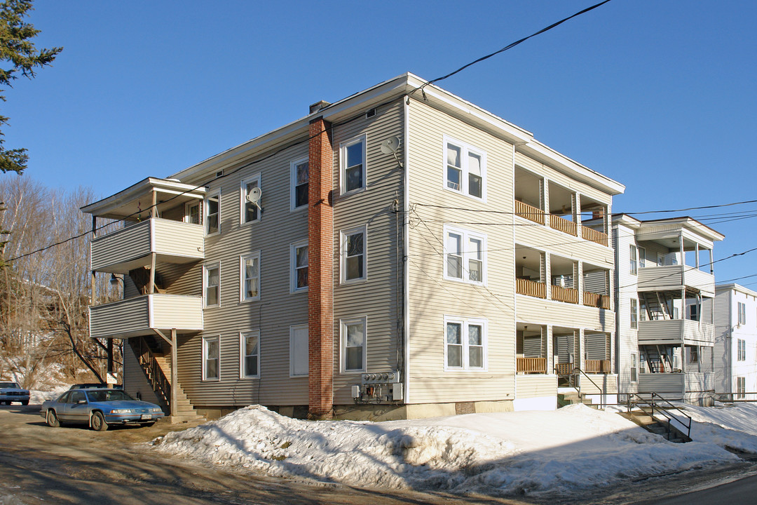 11 Boothby St in Augusta, ME - Building Photo