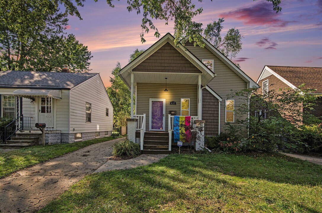 437 St Louis St in Ferndale, MI - Building Photo