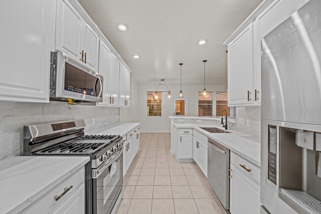 16118 Market Garden Ln