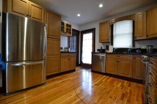 22 Saybrook St, Unit 1 in Boston, MA - Building Photo