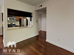 9747 Whitehurst Dr in Dallas, TX - Building Photo - Building Photo