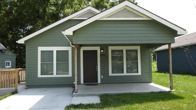 property at 309 E Short Ave
