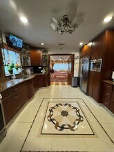 109-04 Myrtle Ave in Queens, NY - Building Photo - Building Photo