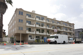 Residential Condominiums in North Hollywood, CA - Building Photo - Building Photo