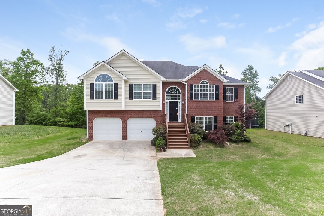 4398 Tillage Path in Douglasville, GA - Foto de edificio