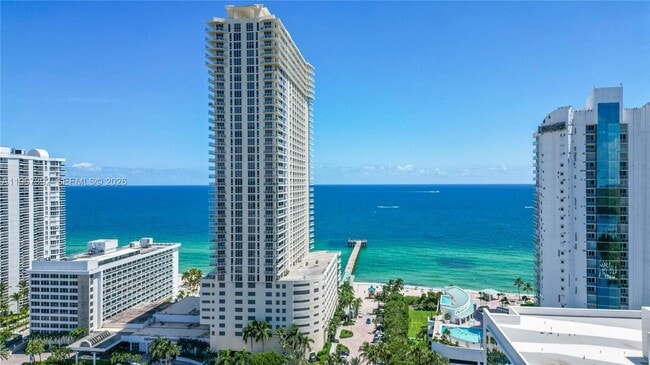 16699 Collins Ave, Unit 2709 in Sunny Isles Beach, FL - Building Photo - Building Photo