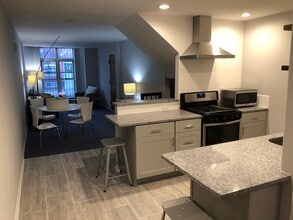 225 E Lafayette Ave, Unit 1st Floor in Baltimore, MD - Building Photo - Building Photo