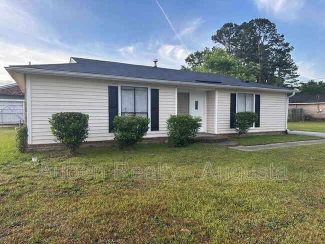 property at 3202 Gerald Dr E