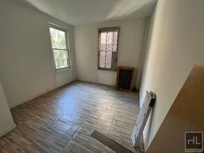 EAST 182 STREET, Unit 2 in Bronx, NY - Building Photo - Building Photo